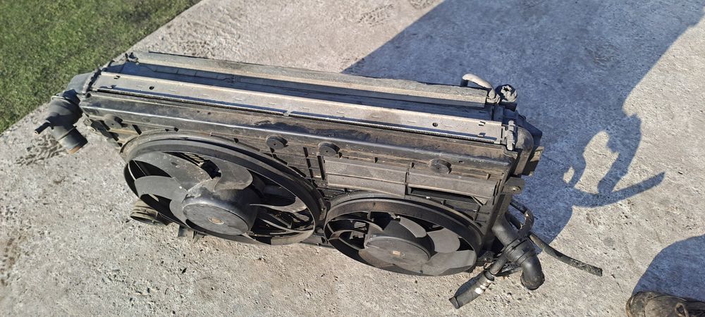 Vand set complet radiatoare vw Golf 5 2.0 bkd