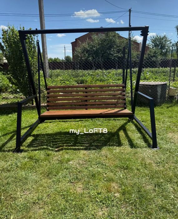 Качели садовые, из металла.