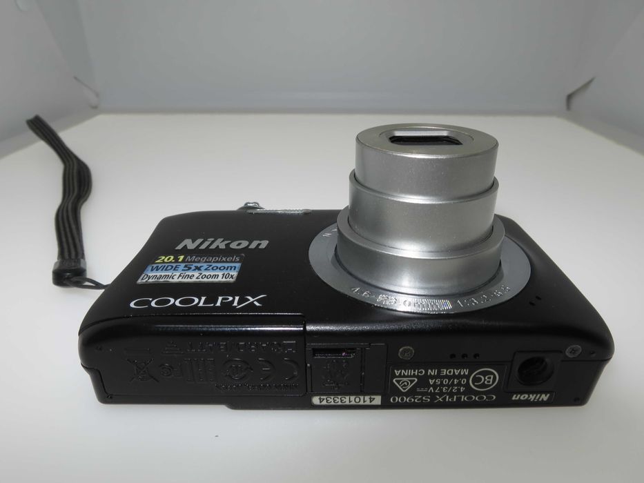 Nikon Coolpix S2900 ултра компактен фотоапарат камера 20 мегапискела