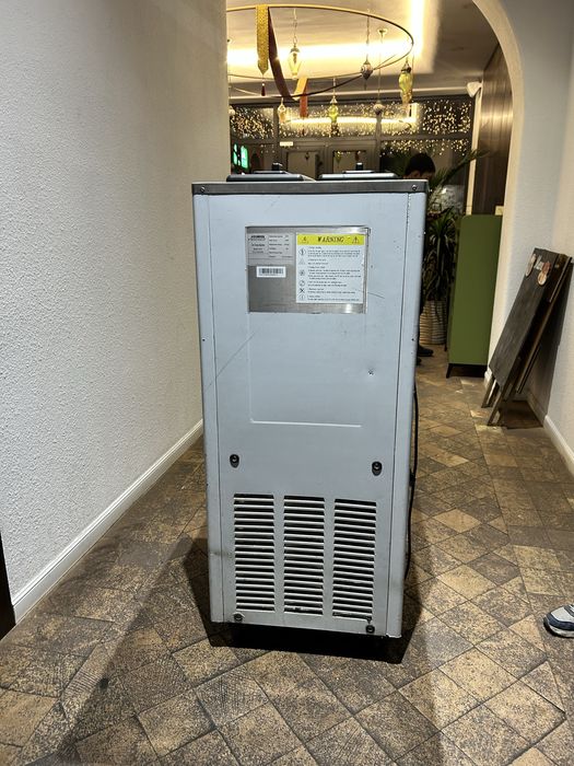 Морожный апарат сатылады