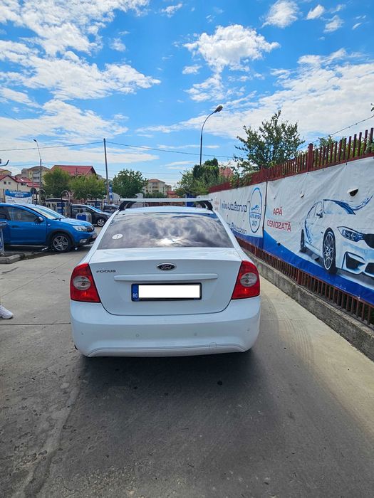 Vand Ford Focus benzina 1.6 100CP