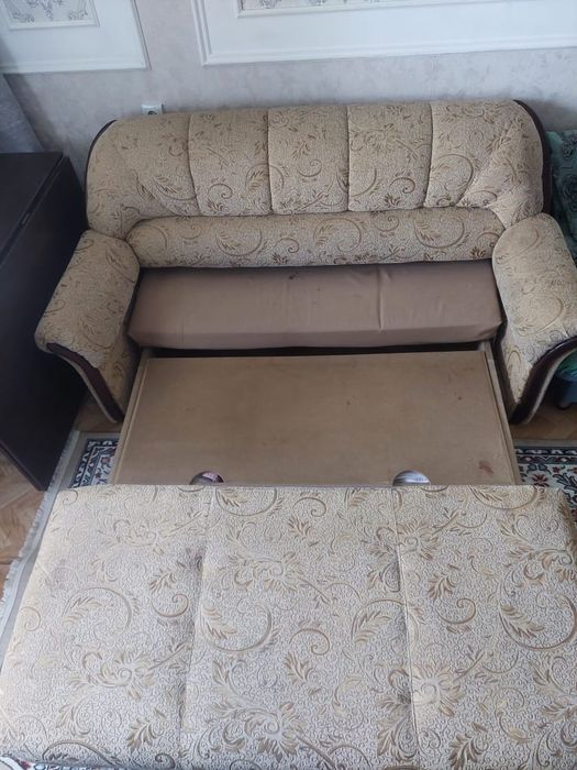 Мебель срочно продам