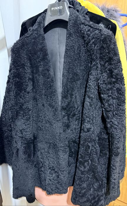 Twinset яке с естествен пух черно с дантела