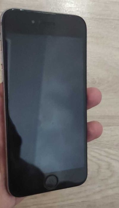 iPhone 6 на запчасти телефон не включается