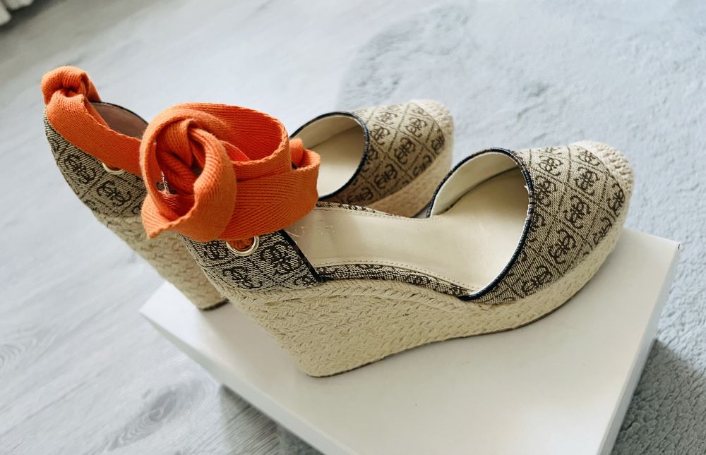 Guess sandale platforma