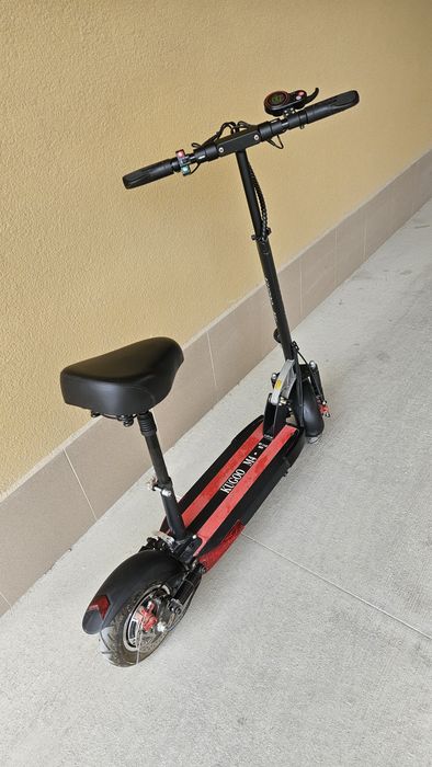 Тротинетка KUGOO M4