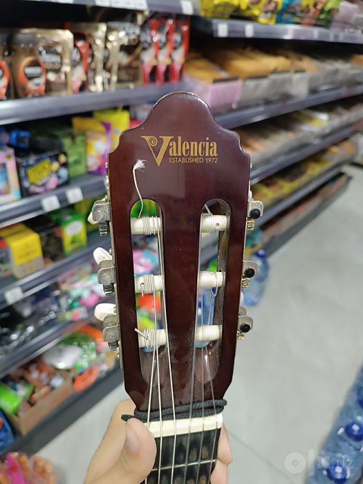 Valencia gitara elektronniy