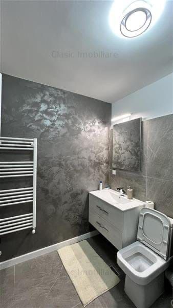 Închiriez apartament 2 cam.