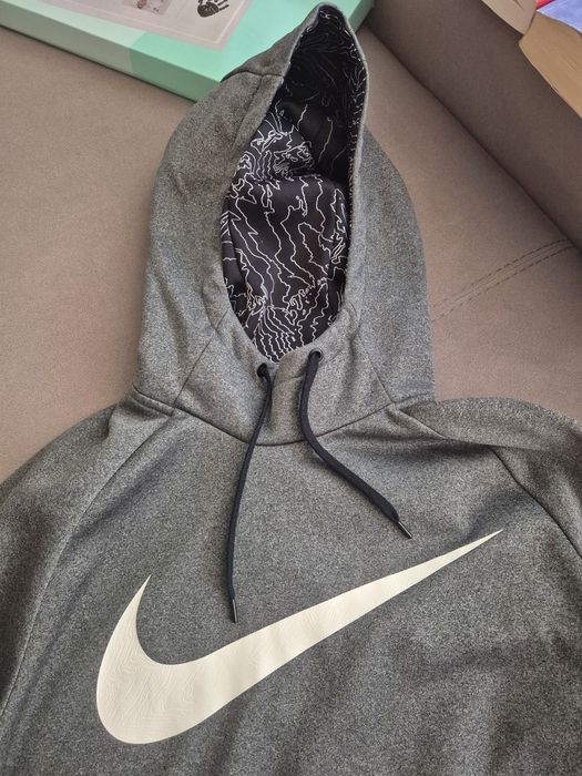 Nike суитчер L размер ,Dri-fit