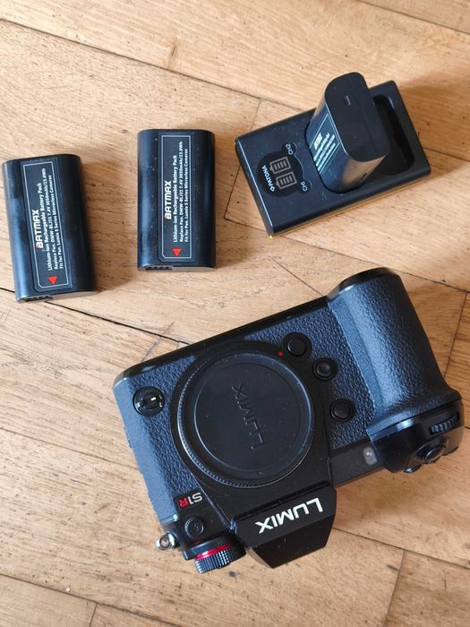Panasonic Lumix S1R
