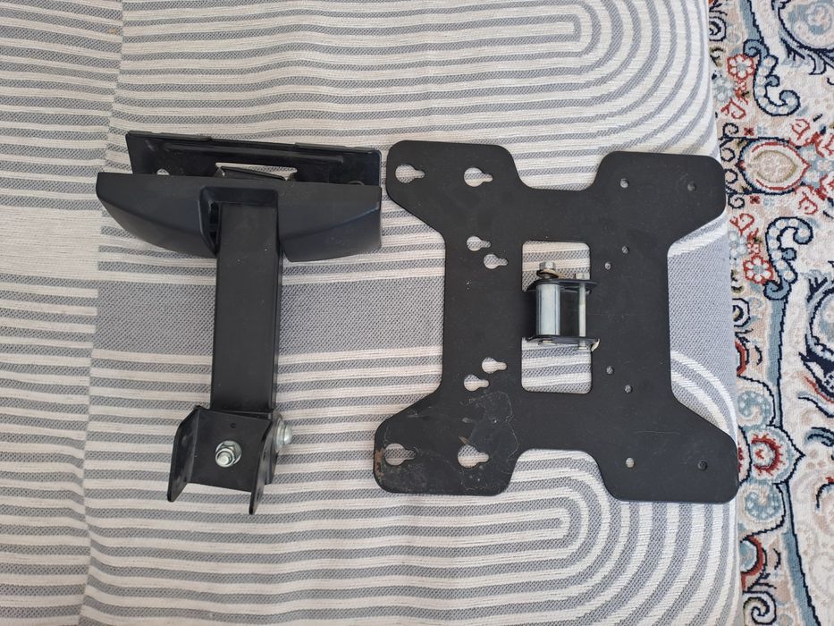 Продам кронштейн бу