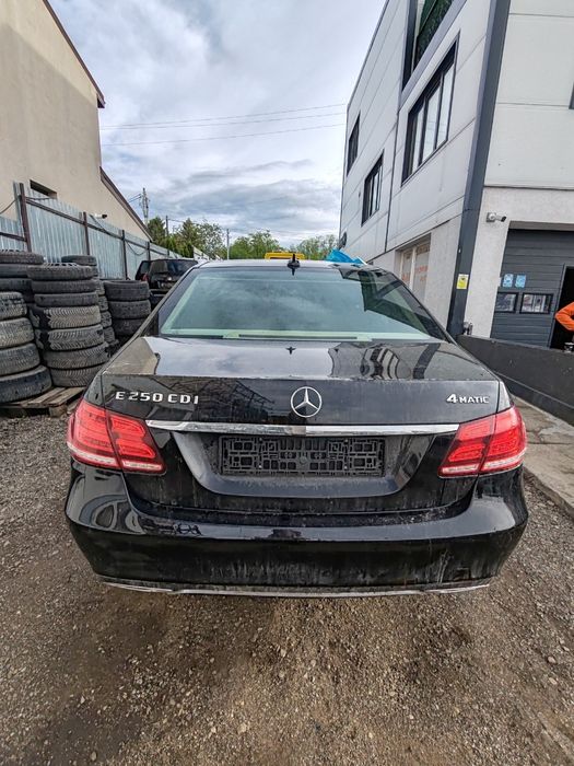Dezmembrez Mercedes-Benz E-Class W212 2013 2.2 E 250 Cdi / Bluetec 4-M