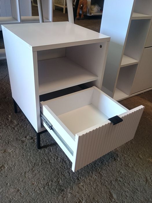 Нощно шкафче ново