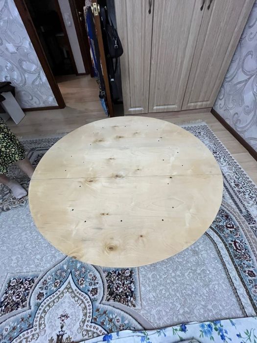 Жер үстел сатылады