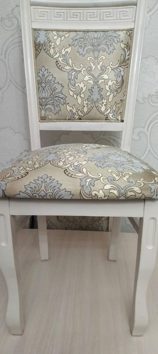 Классика стулья, основа дерево