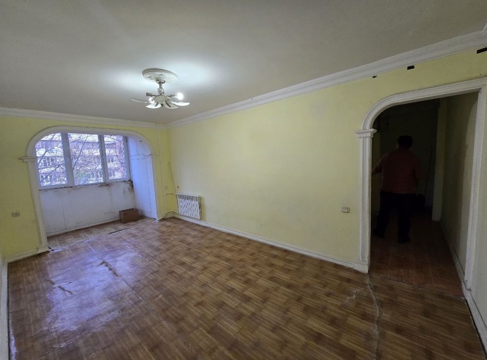 Продаётся 2х комнатная квартира на 3м этаже в 4х этажном доме