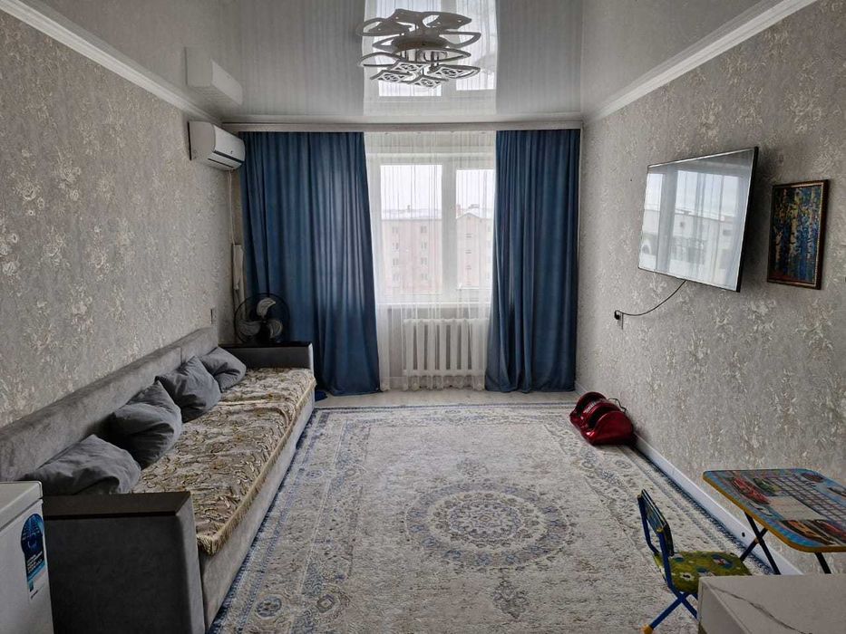 Продается 4 комн квартира Коктем,8