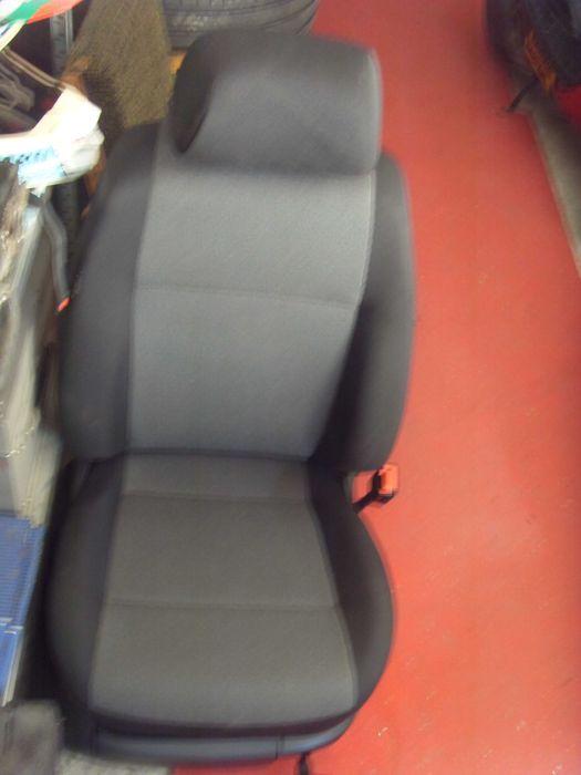 VW Голф 5  на части