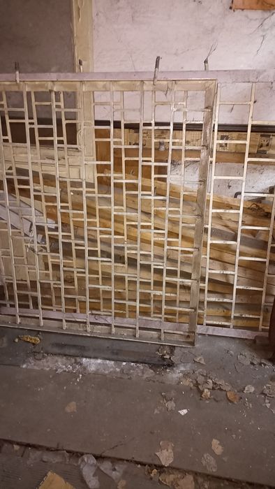 Решетки внутренние банковские