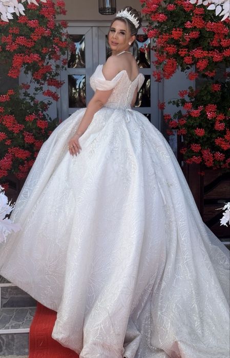 Rochie miresa stil printesa facuta pe comanda