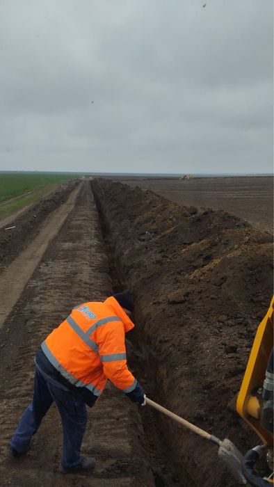 Transport basculabil,inchiriez/inchiriere miniexcavator,buldoexcavator