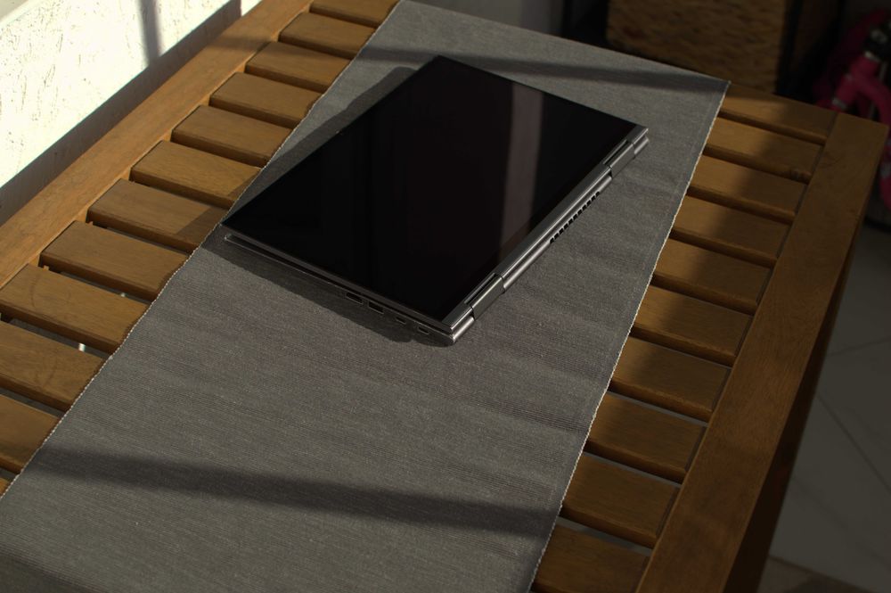 Лаптоп Lenovo X1 Yoga Gen 6 i7 / 16GB / 256GB SSD / IPS Touch