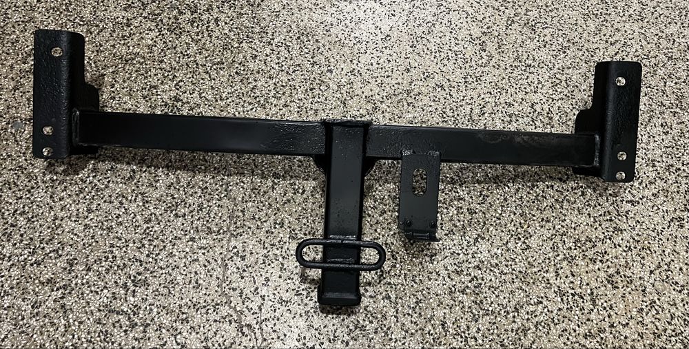 Теглич Toyota FJ Cruiser