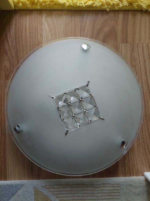 Декоративен плафон с кристали