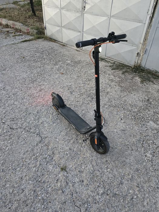 Електрическа тротинетка ninebot f2 plus
