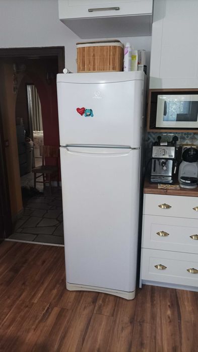 Хладилник Indesit TAN 3