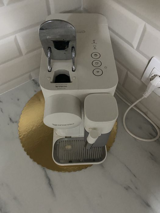 Espressor capsule NESPRESSO Lattissima One Evolution EN510.W, 1l, 1450W, 19 bar, alb