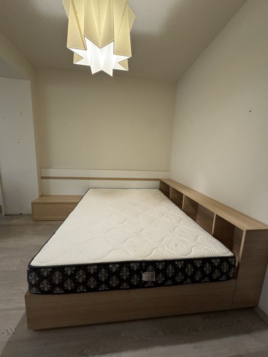 Спалня с прилежащ шкаф