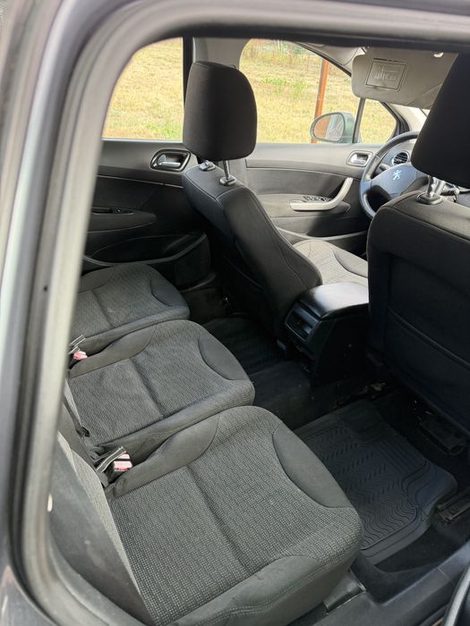 Vand peugeot 308 sw an 2010 motor 2,0D rate fixe pri tbi bank