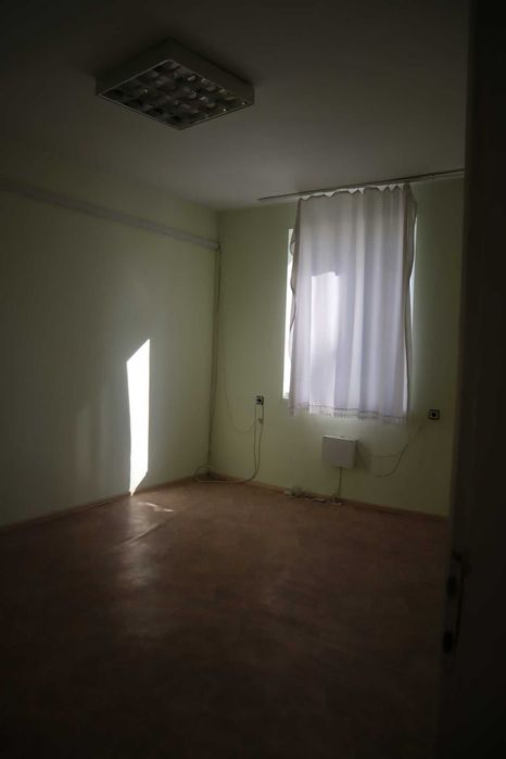 Продава се Тристаен апартамент в Хасково, Дружба 1 - 74 кв.м за 1082 €/кв.м - Снимка #13