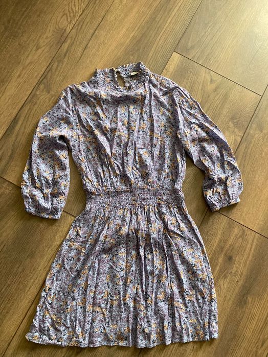 Кокетни шарени рокли