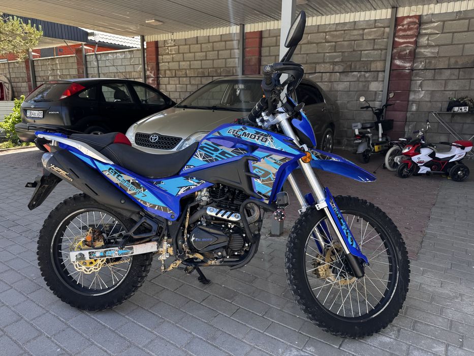 Продам мотоцикл 250 кубов