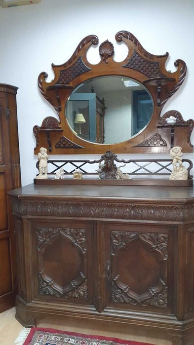 Старинен скрин масив. Шкаф.