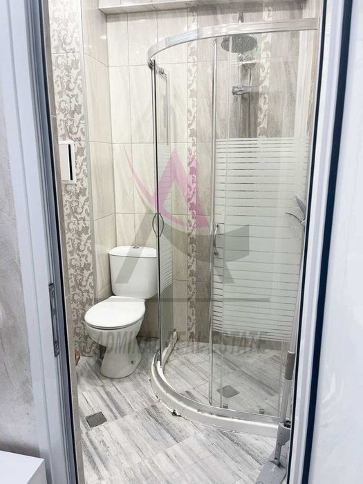 Дава се под наем Двустаен апартамент в Варна, Колхозен пазар - 65 кв.м за 498.27 € - Снимка #3