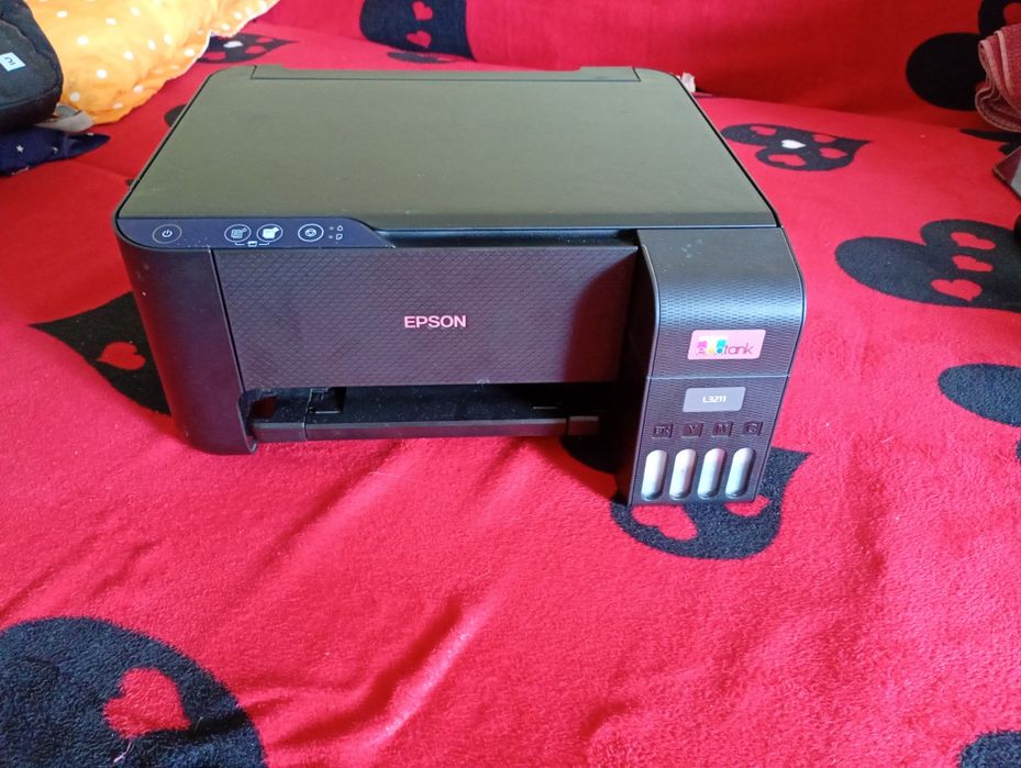 Imprimanta Epson Eco Tank L3211 DEFECTA!!! Pentru piese.