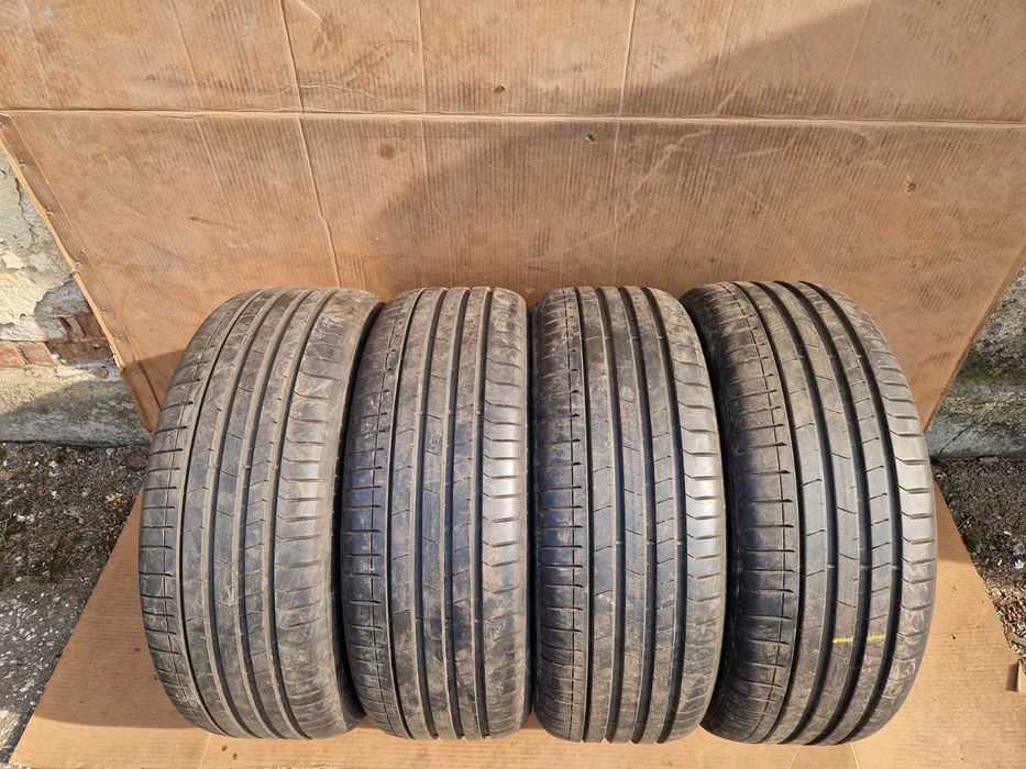 4 Pirelli R19 235/50 Летни гуми  DOT2923