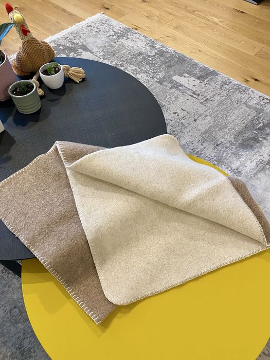 Бебешко одеало Hessnatur 100% вълна