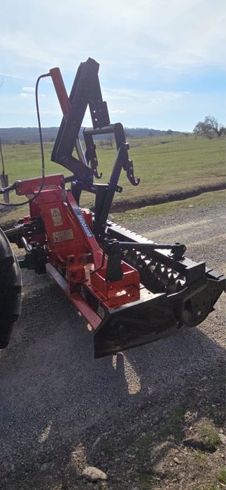 Grapa rotativa  freza 3m Quvogne . Ca kuhn maschio
