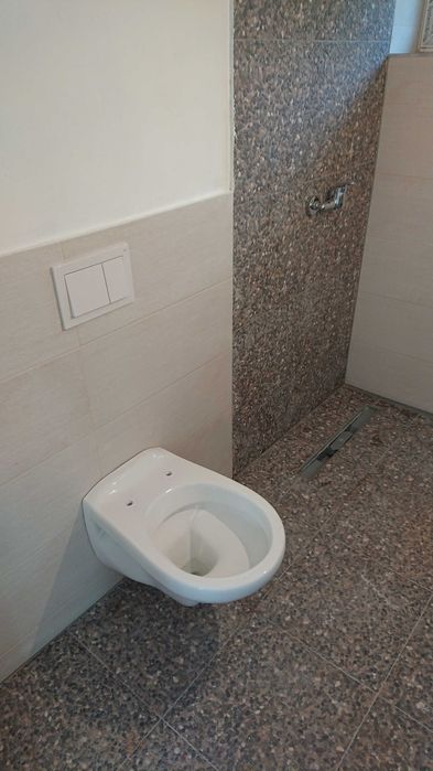 Casa noua cu Teren de 3000mp Intravilan 12 km de Pitesti