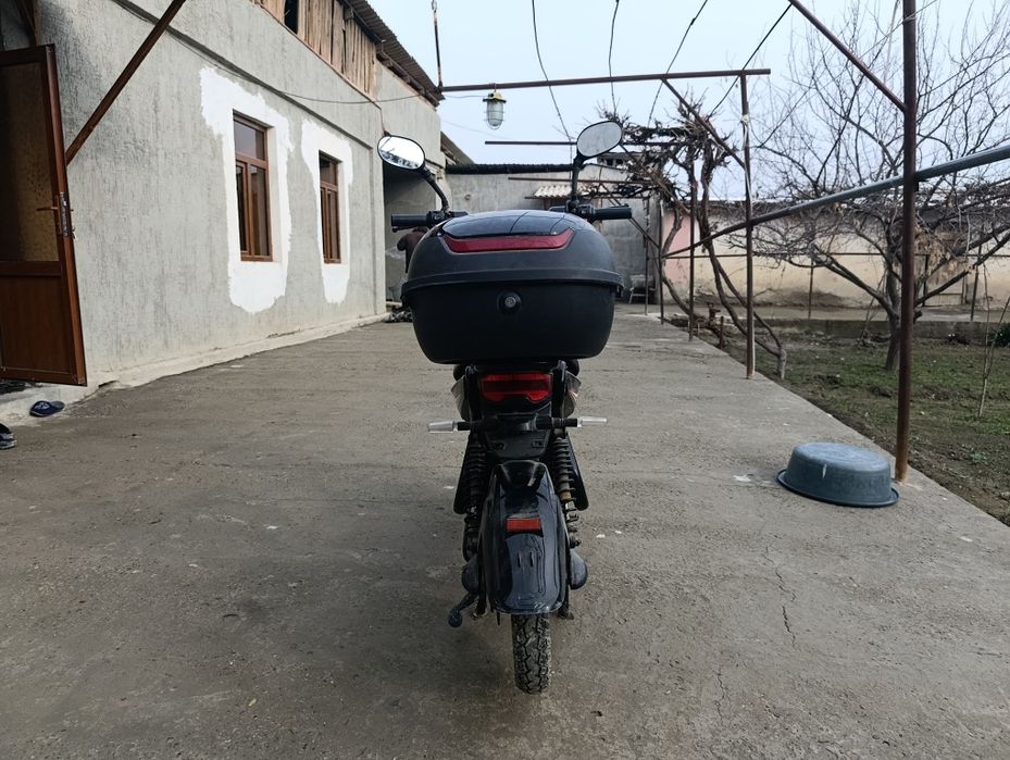 Электро скутер сотилади