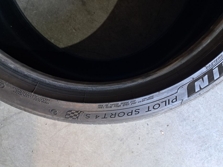 Anvelope second vara 265 40 R21/295 35 R21 Michelin