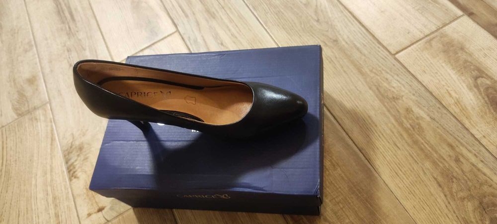 Caprice дамски обувки от естествена кожа, 38