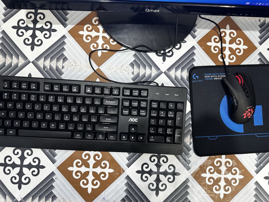 Продаётся игровой компьютер со игровым рулем