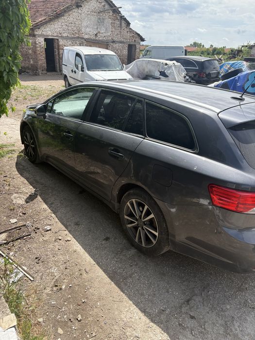 toyota avensis 2014 126 кс на части