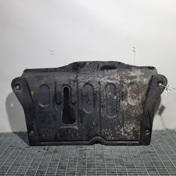 Scut motor Dacia Duster 1.5 Dci 2010 - 2013 (1487)