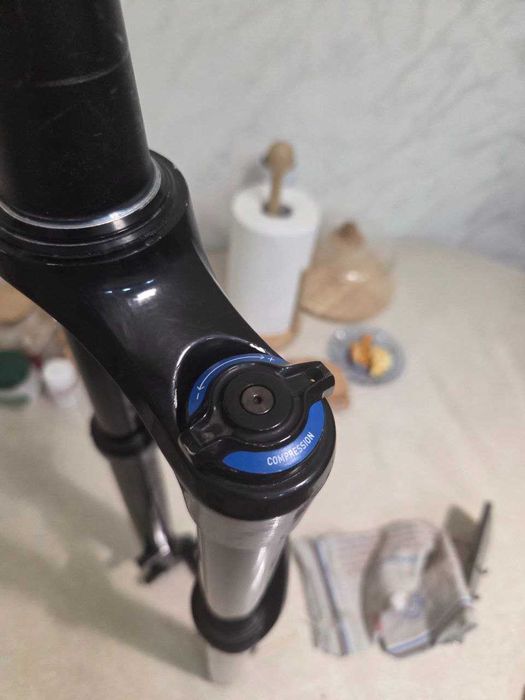 вилка rockshox yari Rc
